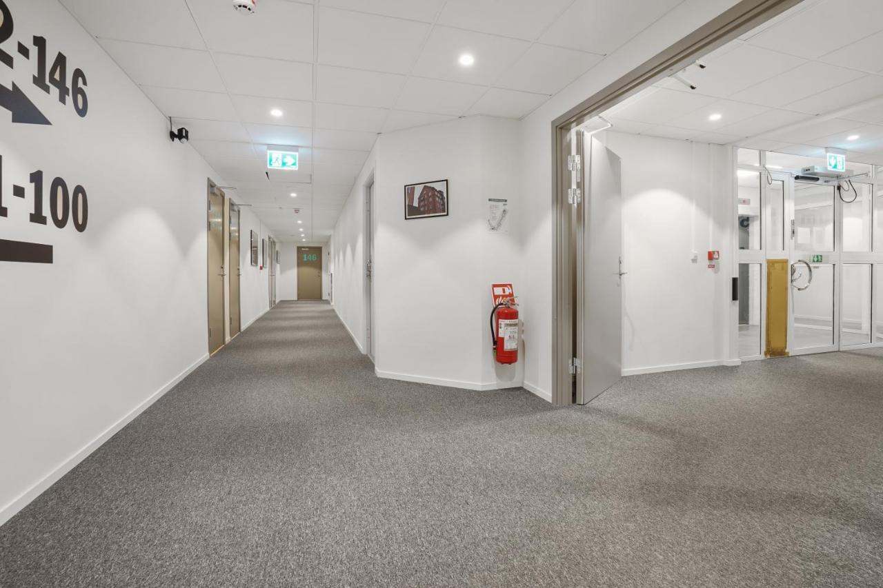Stockholm Hotel Apartments Соллентуна Экстерьер фото