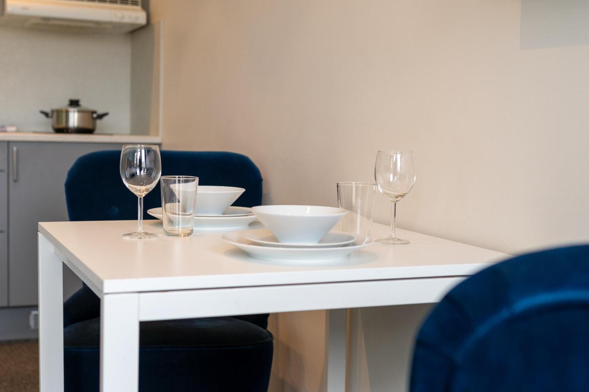 Stockholm Hotel Apartments Соллентуна Экстерьер фото